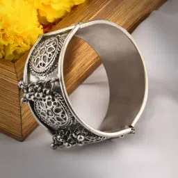 Fida Ethnic Traditional Oxidised Silver Floral Embossed Kada Bracelet for Women-image-13