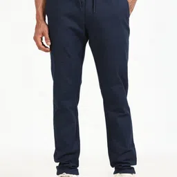 THE BEETEL HOUSE Men Relaxed Linen Traveller Trousers-picture-16