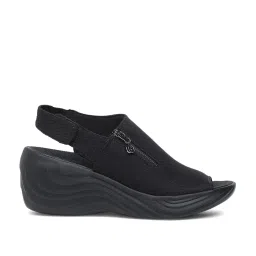 Bzees by Naturalizer Women's Zipline Black Back Strap Wedges image 2