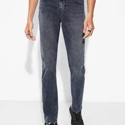 SF JEANS by Pantaloons Men Skinny Fit Mid-Rise Low Distress Light Fade Jeans-picture-28