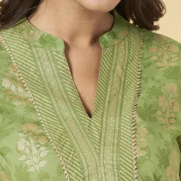 Rangmanch by Pantaloons Green Cotton Floral Print Straight Kurta image 5