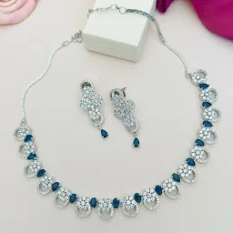 Abdesigns Silver Statement Necklace & Earring Set image 2