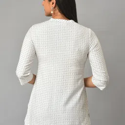 Aurelia White Printed Straight Short Kurti image 2