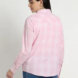 Lee Pink Checks Regular Fit Shirt image 2