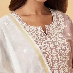 Rangmanch by Pantaloons White Embroidered Dupatta image 5