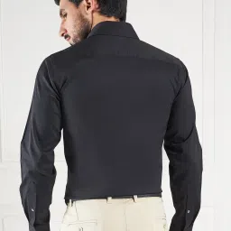 Louis Stitch Black Cotton Regular Fit Texture Shirt image 2