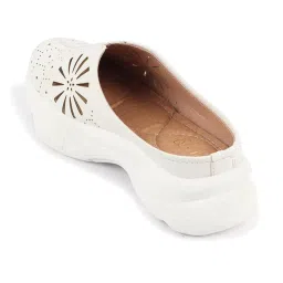Fausto Women's White Mule Shoes image 5