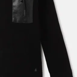 Blue Giraffe Boys Black Viscose Blend Solid T-Shirt image 4