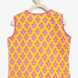 Campana Infant Girls Yellow Cotton Floral Lehenga Choli image 2