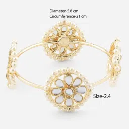 ToniQ Ethnic Traditional Kundan Pearl White Bangle for Women - Set of 2 image 5