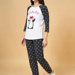 Dreamz by Pantaloons Black & White Cotton Printed T-Shirt Pyjama Set image 3