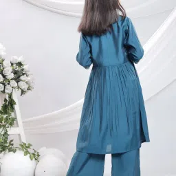 Misbis Girls Steel Blue Comfort Fit Embroidered Kurta Set image 2