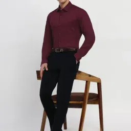 Peter England Maroon Cotton Regular Fit Shirt image 5