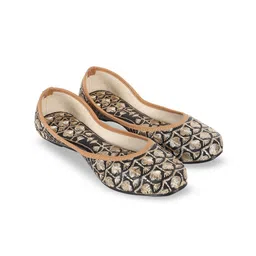 DFR Women Mojaris Flats-image-90