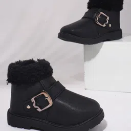 KATS Fur Detailed Zipper Closure Boots - Black-picture-17