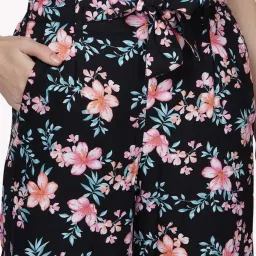 VASTRADO Black Floral Print Culottes image 5