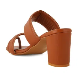 Scentra Women's Tan Toe Ring Sandals image 5