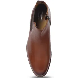 Gordon & Bros Men's Tan Chelsea Boots image 2