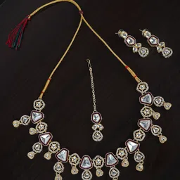 Divisha Gold-Plated Stones Studded & Beaded JewellerySet-picture-32
