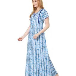 Piu Cotton Woven Half Sleeves Abstract Printed Nighty With Side Zipper Nursing Access - Blue image 5