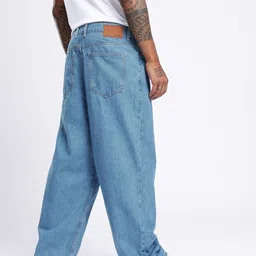 glitchez Men Modern Touch Loose Cropped Fit Jeans image 4