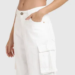 Bene Kleed White Cotton Mid Rise Flared Jeans image 5