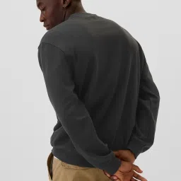 GAP Black Regular Fit Embroidery Sweatshirt image 2