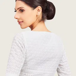 Studio Shringaar Pure Cotton Embroidered V-Neck Saree Blouse image 2