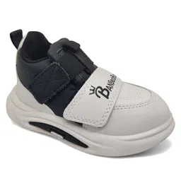 Lil Lollipop Colour Blocked Velcro Closure Shoes - Black image 3