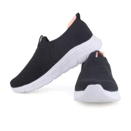 Sparx Women's Black Walking Shoes image 5