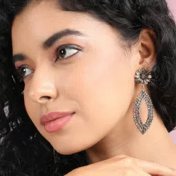 Sohi women's intricate daisy eye drop earrings gold image 2