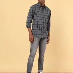 Wrangler Charcoal Black Cotton Regular Fit Checks Shirt image 5