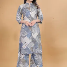 SHREE PAKHI Printed Mandarin Collar Neck Top With Trousers Co-Ords-picture-30