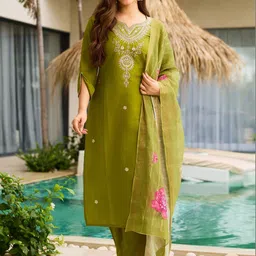 CaniBani Women Floral Embroidered Regular Thread Work Chanderi Silk Kurta with Trousers & With Dupatta image 2