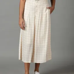 SHOWOFF Cream Linen Check Flared Fit High Rise Culottes-image-59