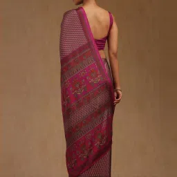 Soch Fuchsia Floral Print Saree With Unstitched Blouse image 2