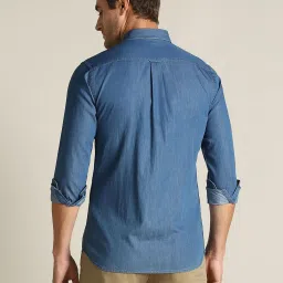 Dockers Blue Cotton Straight Fit Denim Shirt image 2