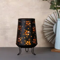 Tayhaa Black Metal Floral Cutout Table Lantern-picture-15