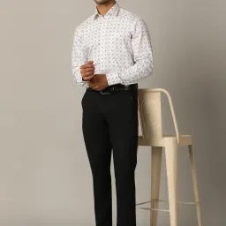 JadeBlue White Cotton Regular Fit Printed Shirt image 2