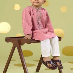 Vivedkids Boys Embroidered Regular Pure Cotton Kurta with Trousers image 3
