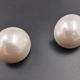 Bareilyy Pearls Spherical Shaped Studs image 2