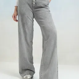 Street By Tokyo Talkies Women Flared Light Fade Jeans-image-2