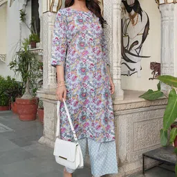 SAK JAIPUR Women Floral Printed Cotton Kurta with Palazzo image 3