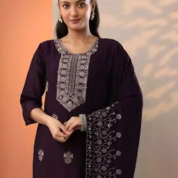 Libas Women Ethnic Motifs Embroidered Regular Kurta & Trouser With Dupatta image 2