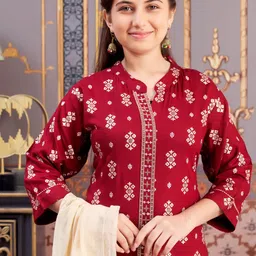 BAESD Girls Ethnic Motifs Printed Straight Kurta With Trouser And Dupatta image 2