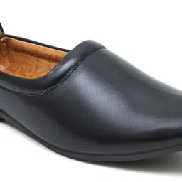 Groofer Men Black Solid Slip On Semi Formal Shoes image 5