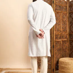HERE&NOW Men Kurta image 3