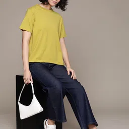 The Roadster Lifestyle Co. Round Neck Solid T-shirt-image-3