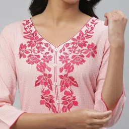 Aurelia Pink Cotton Embroidered Straight Kurta image 5