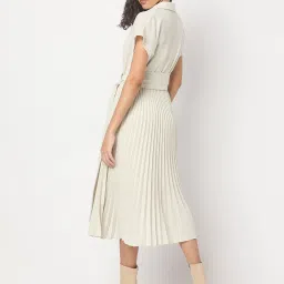 Vero Moda Off White Regular Fit Midi Dress image 3